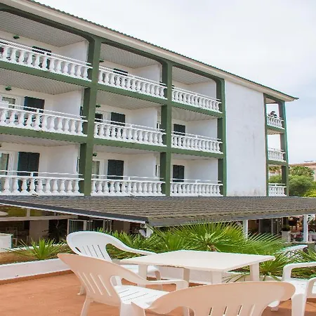 Universal Laguna Garden