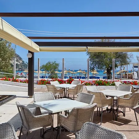 Apartahotel Universal Laguna Garden Canyamel (Mallorca)