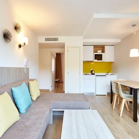 Apartahotel Universal Laguna Garden Canyamel (Mallorca)